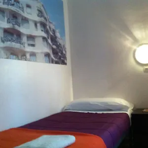 https://pension-aris.catalonia-hotels.com